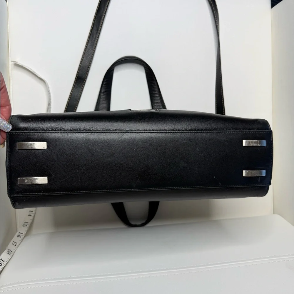 Tumi Black Leather Laptop Messenger Bag Silver Accent 43907D Vintage Business